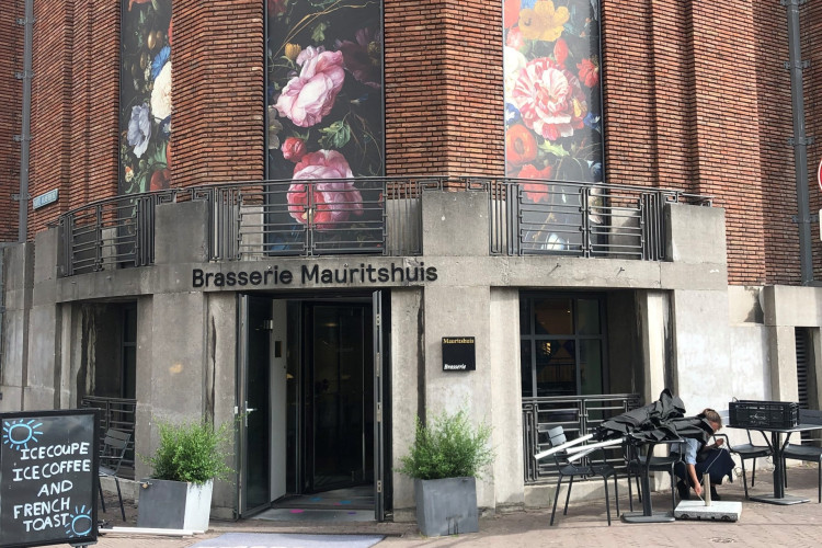 HSD EcoScreen levert screens bij Brasserie Mauritshuis