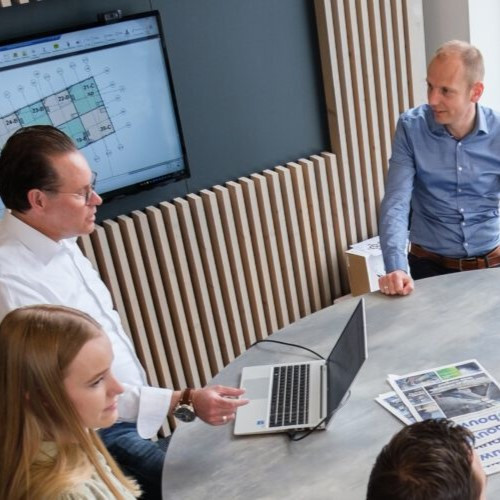 Calculator/ kostendeskundige