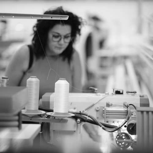 Medewerker productie Vouwgordijnen